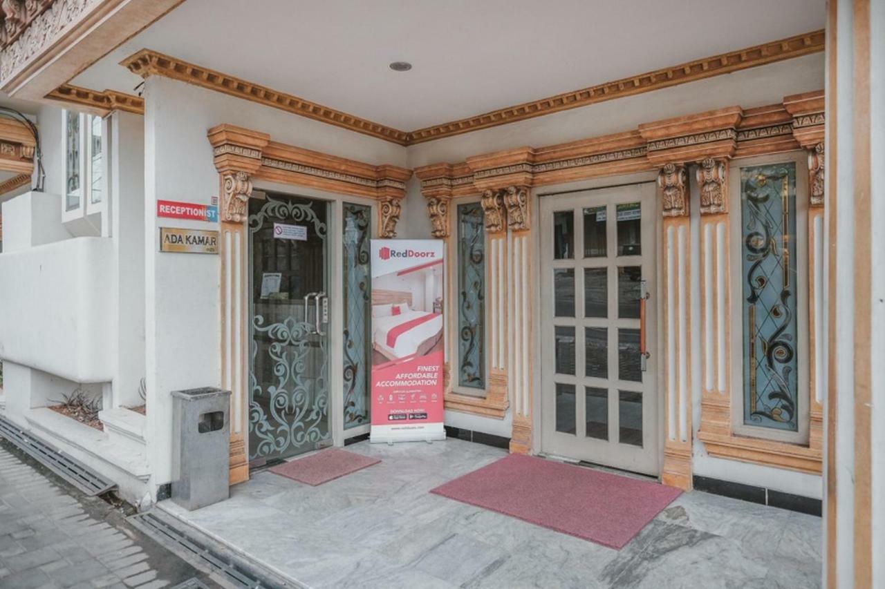Reddoorz Plus @ Tanjung Karang Lampung 2 Бандар-Лампунг Екстер'єр фото